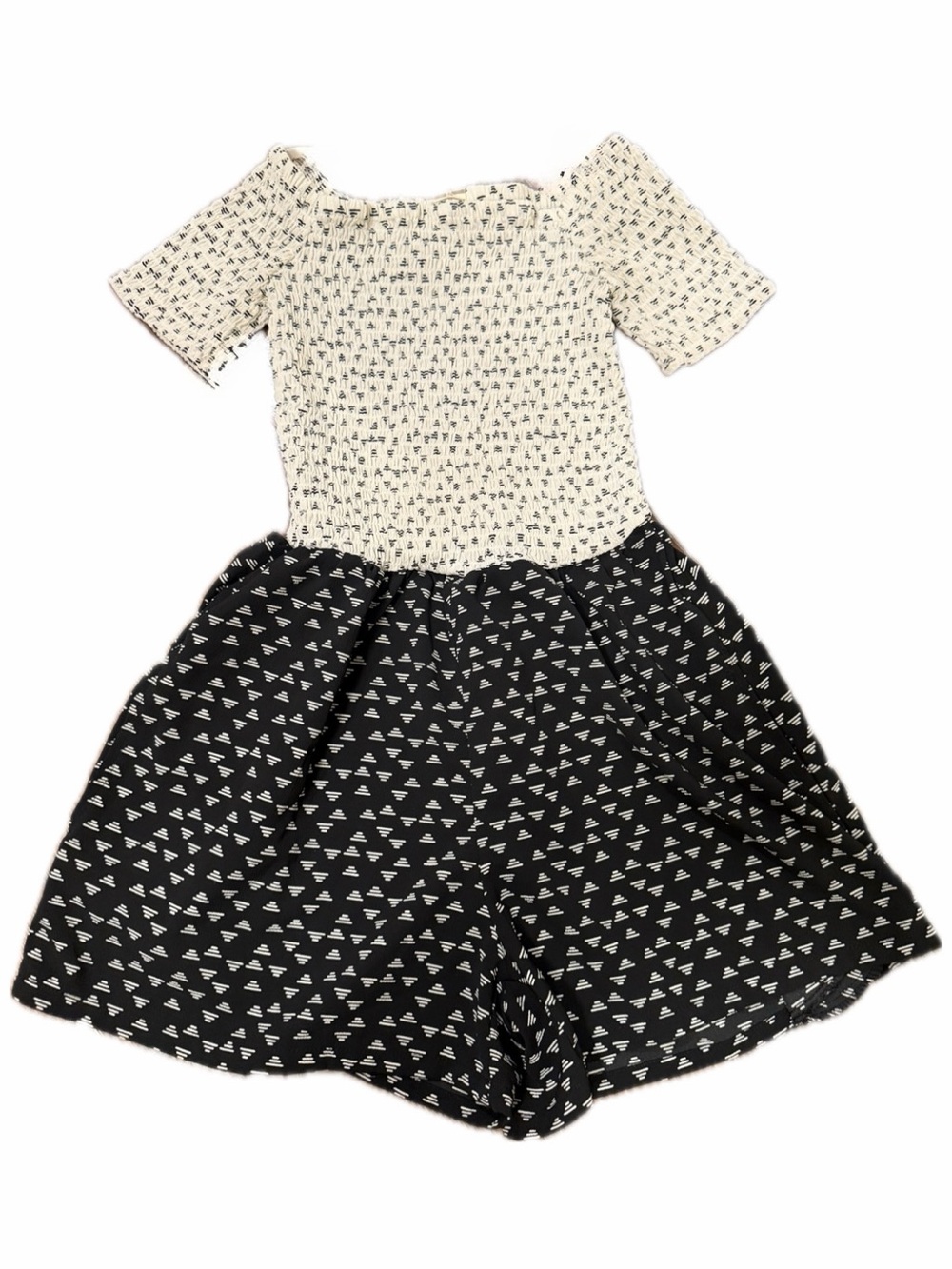 Mimi Chica Black & Cream Patterned Romper with Pockets